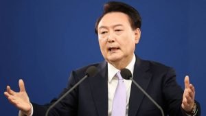 ইউনের বিরুদ্ধে গ্রেফতারি পরোয়ানা