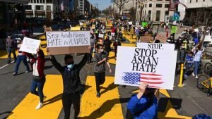 অনলাইনে দক্ষিণ এশীয়-বিরোধী বিদ্বেষ বেড়েছে যুক্তরাষ্ট্রে। / ছবি: রয়টার্স