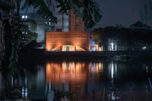 সন্ধ্যার আলো–আঁধারিতে জেবুন নেসা মসজিদ