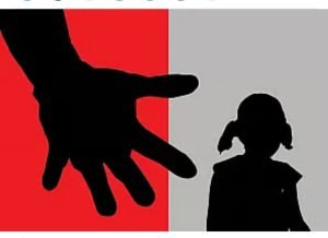 লাইফ সাপোর্টেই রয়েছে মাগুরার সেই শিশু, মাগুরা, নির্যাতন, আট বছরের শিশু, সম্মিলিত সামরিক হাসপাতাল, সিএমএইচ, নিবিড় পরিচর্যা কেন্দ্র, পিআইসিইউ, শারীরিক অবস্থার অবনতি, গুজব, চিকিৎসক, চিকিৎসা, লাইফ সাপোর্ট, মর্মান্তিক ঘটনা, ধর্ষণের অভিযোগ, মামলাটি, গ্রেপ্তার, রিমান্ড, ফরিদপুর মেডিকেল, ঢাকা মেডিকেল কলেজ, শিশু চিকিৎসা, বিশেষজ্ঞ মেডিকেল বোর্ড, স্বাস্থ্য অবস্থা