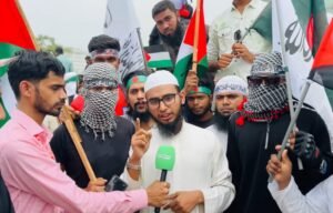 তরুণ আলেম রাইয়ান ফাইজ মার্চ ফর গাজা প্রোগ্রামে আরবিতে বক্তৃতা দিয়ে সবার নজর কেড়েছেন