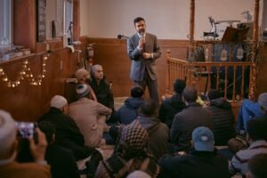 যুক্তরাষ্ট্রের একটি মসজিদে বক্তব্য রাখছেন জোহরান মামদানি, ছবি: নিউ ইয়র্ক টাইমস