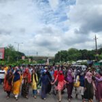 শেকৃবি কৃষিবিদদের ৩ দফা দাবি নিয়ে আগারগাঁও ব্লকেড