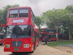 কুমিল্লা বিশ্ববিদ্যালয়ে ডাবল ডেকার বাস পরীক্ষামূলক চালু