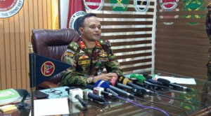 খাগড়াছড়ি সেনা রিজিয়ন কমান্ডার ব্রিগেডিয়ার জেনারেল হাসান মাহমুদ মঙ্গলবার ব্রিফিং করেন।