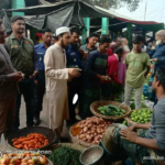 রাজবাড়ীর নারুয়া বাজারে ভোক্তা অধিকার অভিযান, অনিয়মে ব্যবসায়ীকে জরিমানা