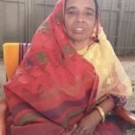 রাজবাড়ীতে রিকশার চাকায় গলার ওড়না পেঁচিয়ে সাংবাদিকের মায়ের মৃত্য