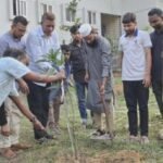 সবুজ ক্যাম্পাস গড়তে কুবির বিজয়-২৪ হলে বৃক্ষরোপণ কর্মসূচি