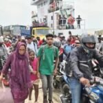 ঈদযাত্রায় দৌলতদিয়া ঘাটে নেই ভোগান্তি নাড়ির টানে বাড়ি ফেরা মানুষের